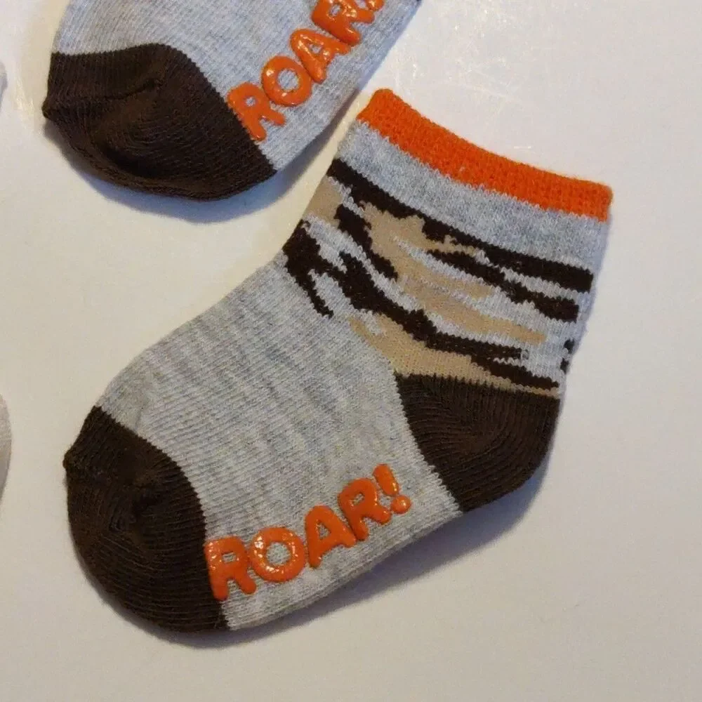 2 Pack Carter's Baby Newborn Infant Multicolored Striped & Camouflage Socks Roar